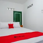RedDoorz Syariah @ Ndalem Kembang Sore Yogyakarta