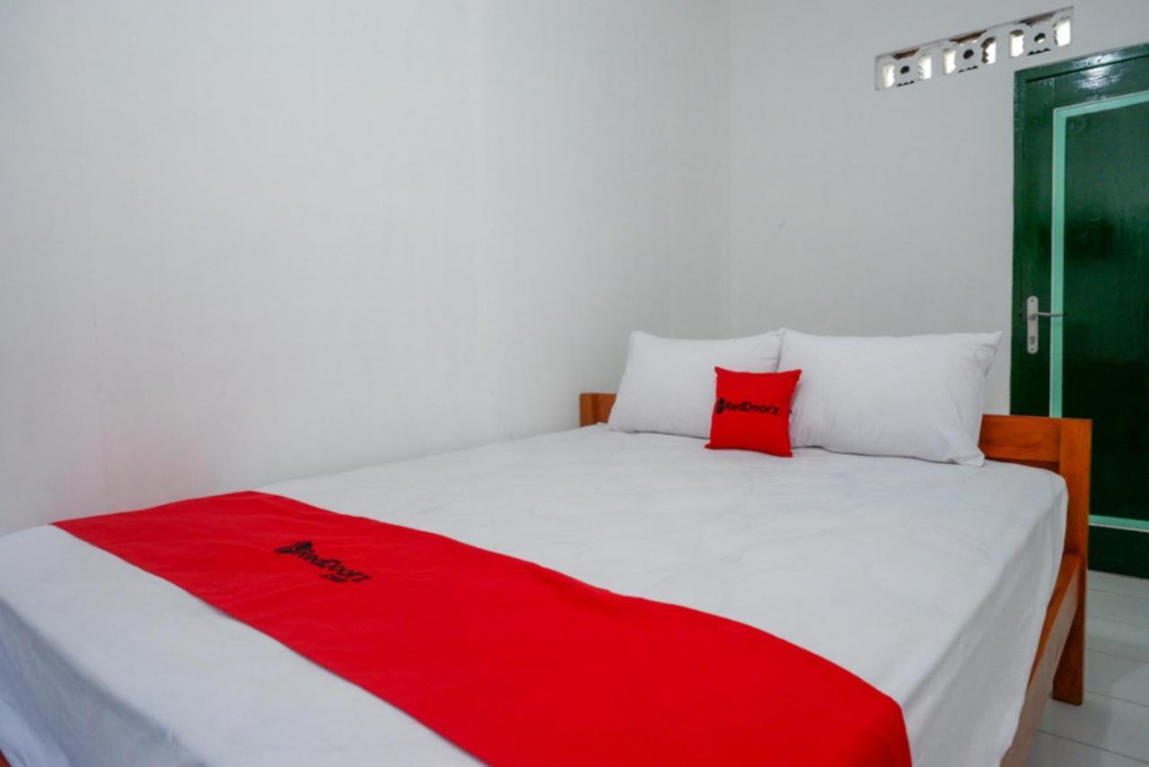 Reddoorz Syariah @ Ndalem Kembang Sore Hotel